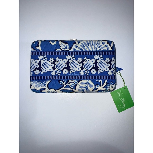 Vera Bradley Blue Lagoon Travel Clutch Passport Wallet NWT S - Picture 1 of 6